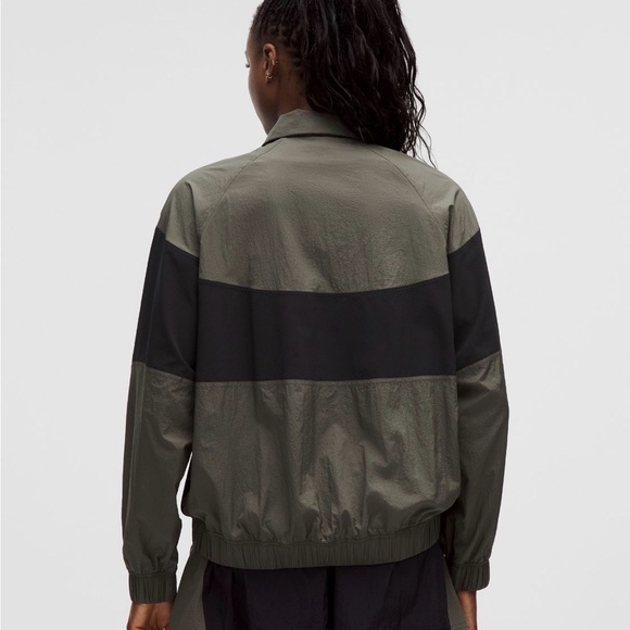 Lululemon Nylon Colourblock Collard Jacket, green/black, oversized - Picture 2 of 10